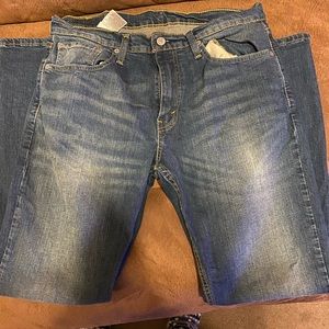 Levis 559